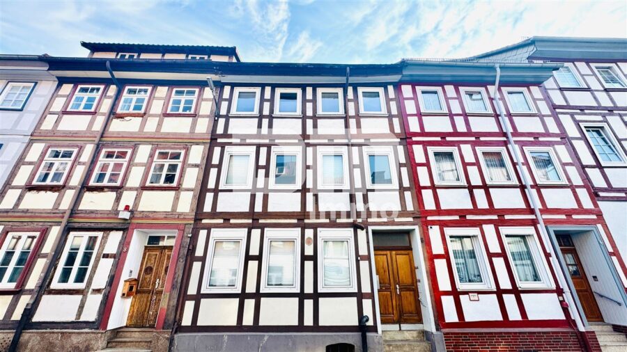 Historisches Fachwerk-Juwel mit attraktiver Rendite im Herzen von Northeim - Frontansicht